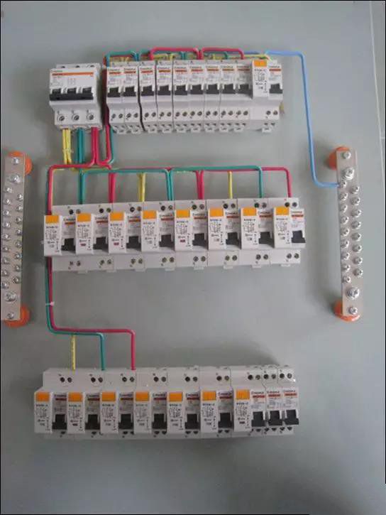 老電工手把手教您如何做好配電箱內部配線，圖文詳解，值得收藏