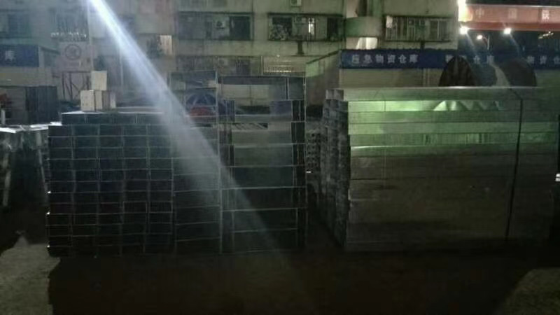 電纜橋架進場_廣州地鐵項目